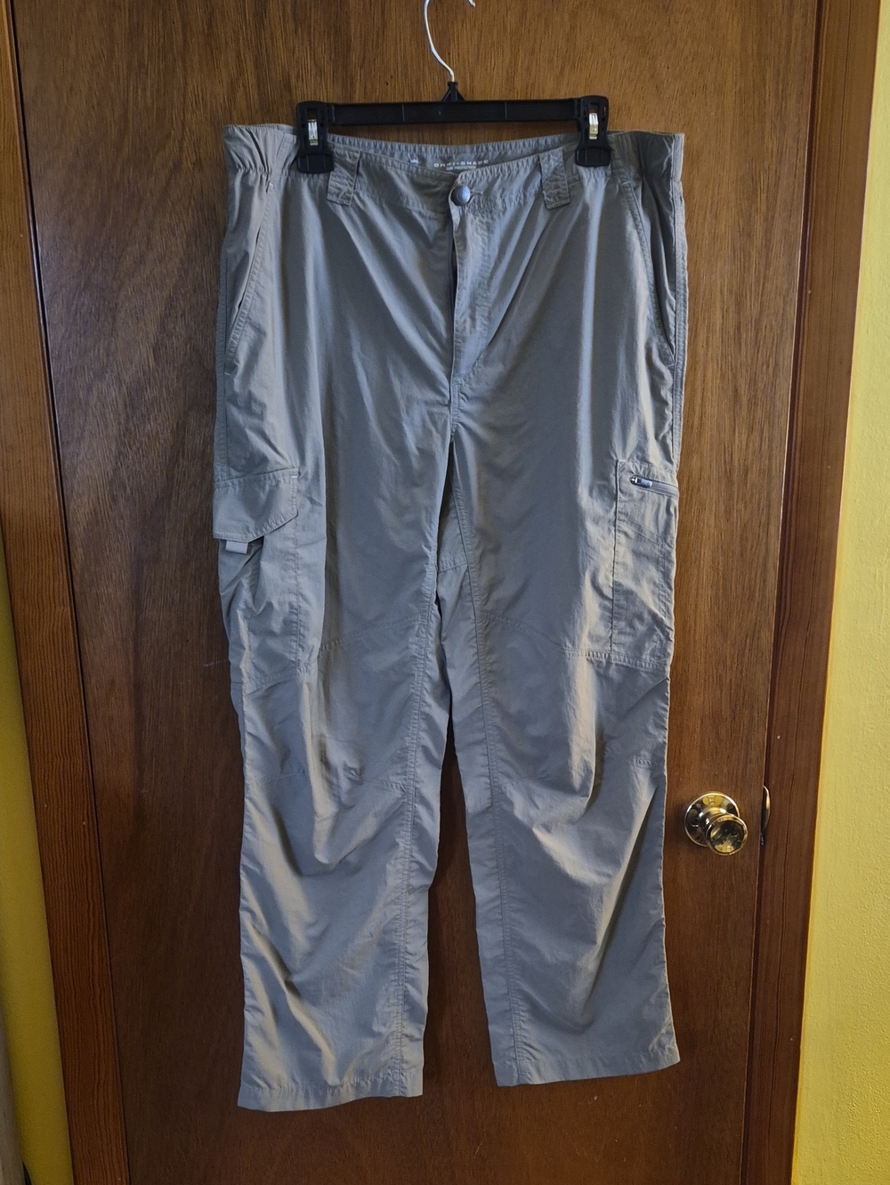 Columbia Omni Shade Men's Lightweight Cargo Pants — Taupe